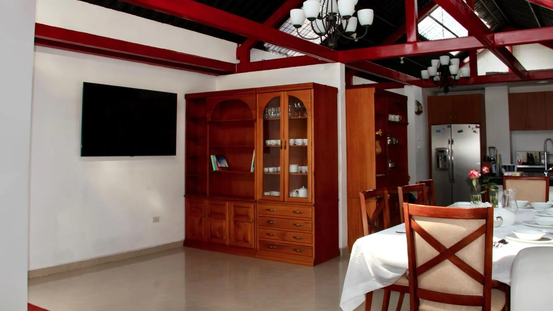 Rincon Del Arbol Aparthotel Quito